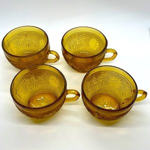 Indiana Glass Tiara “Sandwich” amber tea cups. Set of 4. Vintage-1970’s.